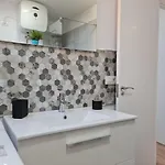 Yumboflat Two Bedroom شقة