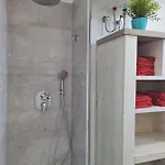 Yumboflat Two Bedroom شقة *