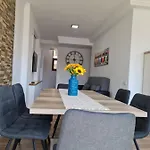 Yumboflat Two Bedroom شقة بلايا ديل إنغلز
