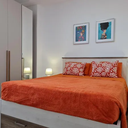 Appartement Yumboflat Two Bedroom